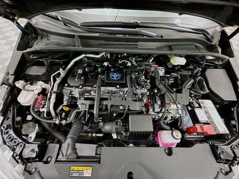 Used 2024 Toyota Corolla SE image 28