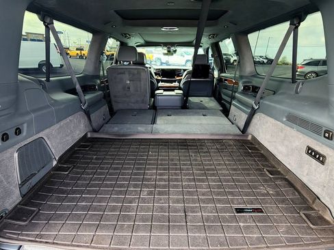 Used 2024 Jeep Grand Wagoneer L Series III w/ Rear Seat Video Group 1 image 10