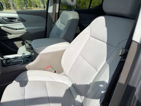 Used 2021 Chevrolet Traverse Premier w/ LPO, Floor Liner Package FWD image 14