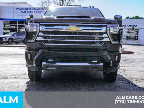 Used 2024 Chevrolet Silverado 3500 High Country image 12