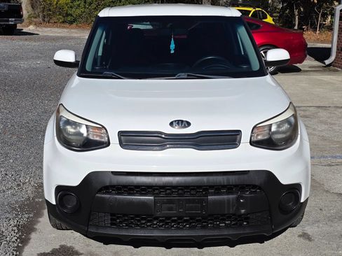 Used 2018 Kia Soul FWD image 8