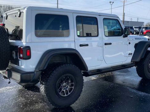 Used 2023 Jeep Wrangler Unlimited Sport image 8
