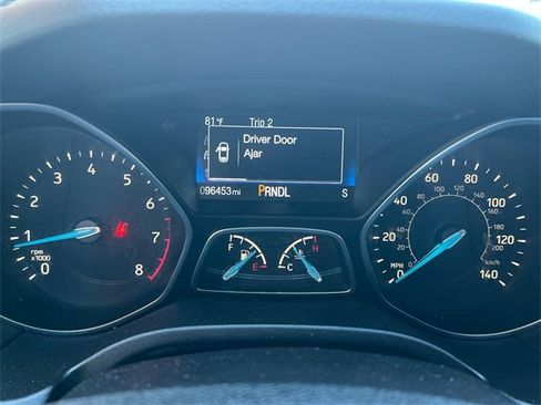 Used 2018 Ford Focus SE w/ SE Appearance Package image 26