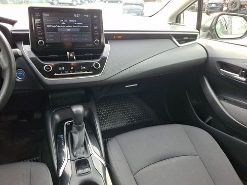 Used 2021 Toyota Corolla LE FWD image 16