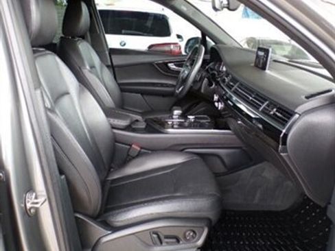 Used 2018 Audi Q7 3.0T Prestige w/ Prestige Package AWD/4WD image 26