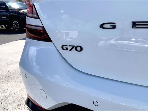 Used 2022 Genesis G70 3.3T w/ Sport Advanced Package RWD image 7