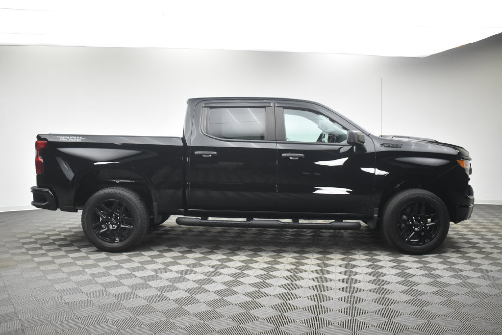 Used 2022 Chevrolet Silverado 1500 Custom Trail Boss AWD/4WD image 11