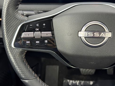 Used 2024 Nissan Ariya AWD image 20