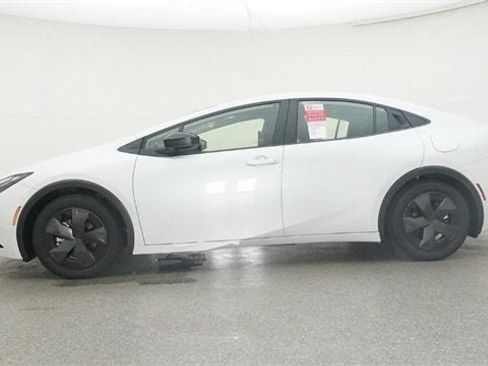 New 2025 Toyota Prius Plug-In Hybrid FWD image 85