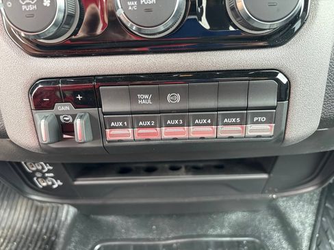 New 2026 RAM 3500 Tradesman w/ Chrome Appearance Group A AWD/4WD image 33