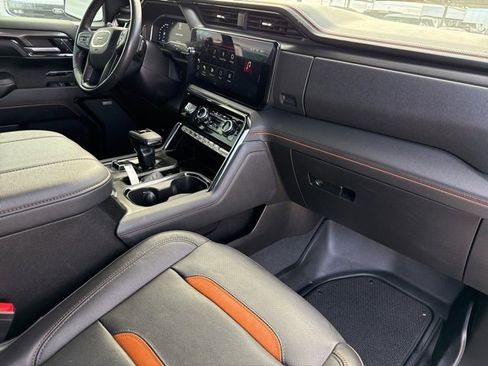 Used 2023 GMC Sierra 1500 AT4 w/ Technology Package image 13