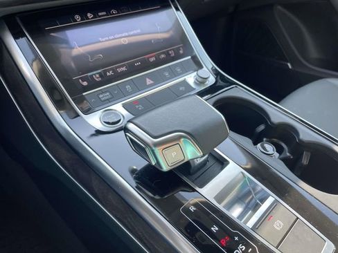 Used 2021 Audi Q8 Premium Plus w/ Premium Plus Package AWD/4WD image 30