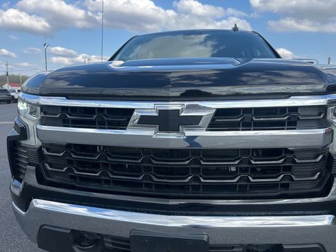 Used 2023 Chevrolet Silverado 1500 LT image 33