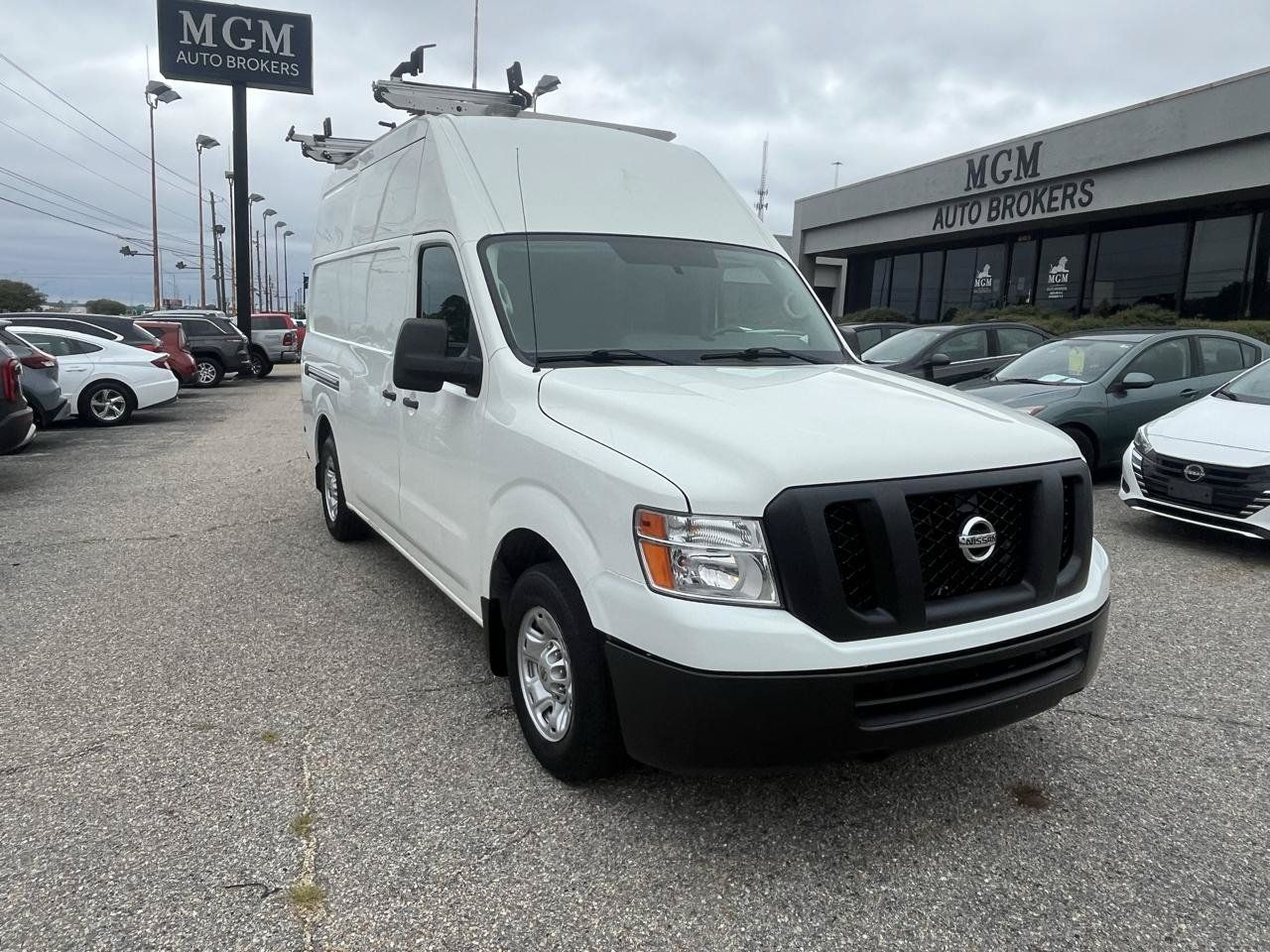 Used 2018 Nissan NV 2500 SV RWD image 4