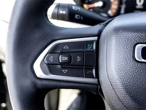 Used 2023 Jeep Compass Latitude w/ Convenience Group image 18