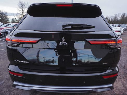 New 2026 Mitsubishi Outlander SEL FWD image 6