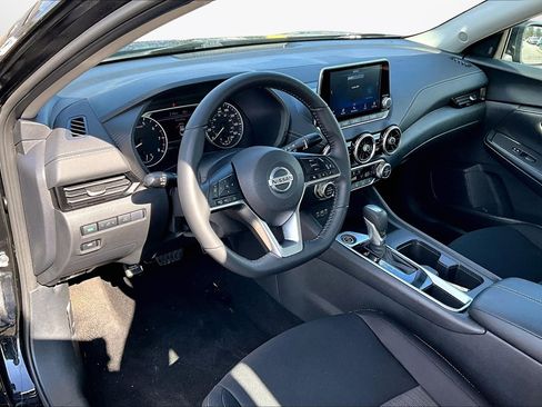 Used 2023 Nissan Sentra SV w/ All-Weather Package FWD image 13