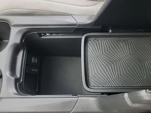 Certified 2019 Honda CR-V LX image 30