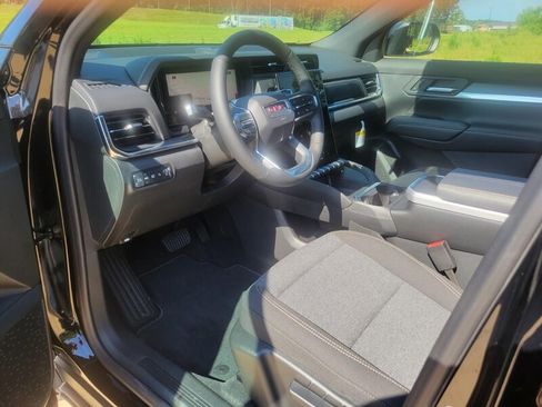 New 2026 GMC Terrain Elevation w/ Black Edition image 18