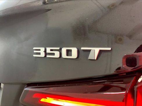 Used 2023 Cadillac XT4 Premium Luxury AWD/4WD image 9