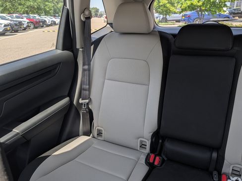 Used 2023 Honda CR-V EX image 12