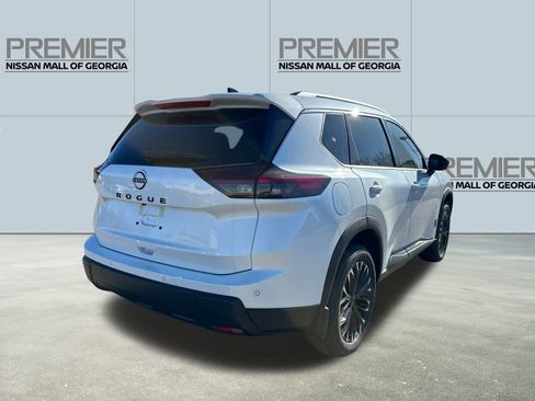 New 2026 Nissan Rogue SV FWD image 5