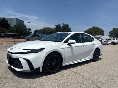 Used 2025 Toyota Camry SE