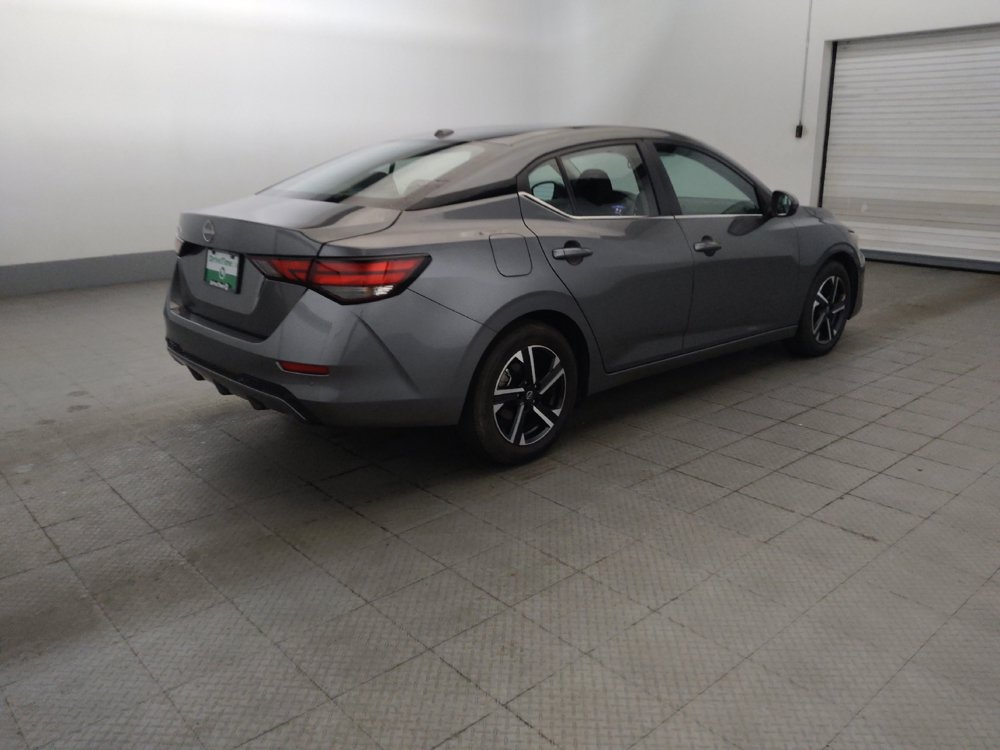Used 2025 Nissan Sentra SV FWD image 10