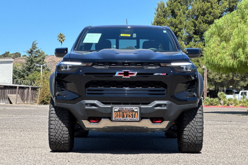 Used 2024 Chevrolet Colorado ZR2 w/ Safety Package AWD/4WD image 9