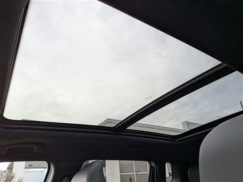 New 2026 Jeep Compass Limited w/ Sun, Sound & Navigation Group image 14