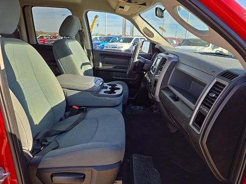 Used 2019 RAM 1500 Express image 21