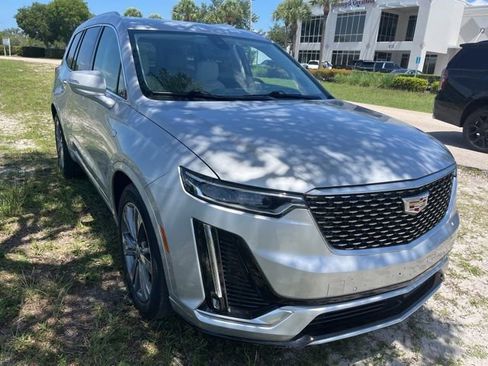 Certified 2020 Cadillac XT6 Premium Luxury FWD image 1