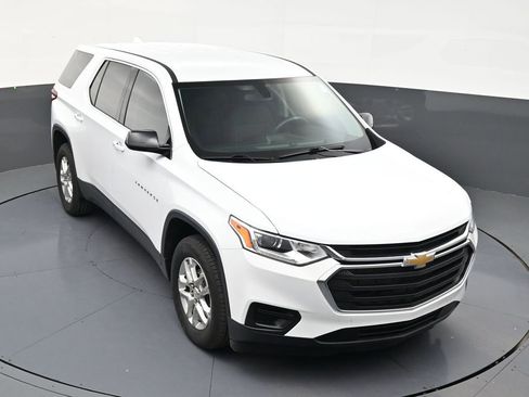 Used 2020 Chevrolet Traverse LS FWD image 18