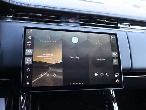 Used 2024 Land Rover Range Rover Sport SE image 23