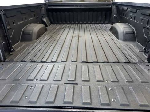 Certified 2022 Chevrolet Silverado 2500 Custom w/ Custom Value Package AWD/4WD image 26