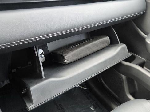 Certified 2025 Honda Pilot Touring image 23