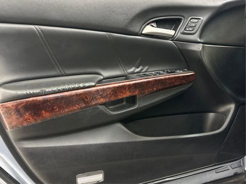 Used 2011 Honda Crosstour EX-L image 26