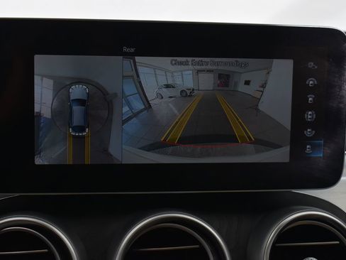 Used 2023 Mercedes-Benz GLC 300 4MATIC Coupe image 20