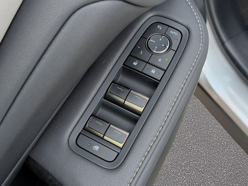 Certified 2025 Lexus TX 350 AWD w/ Technology Package image 9