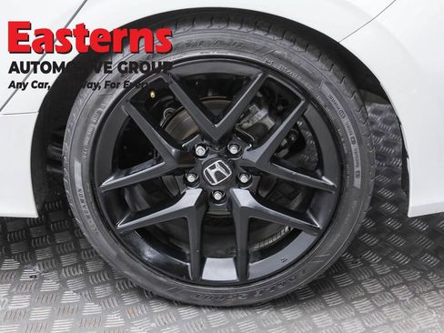Used 2022 Honda Civic Sport image 8