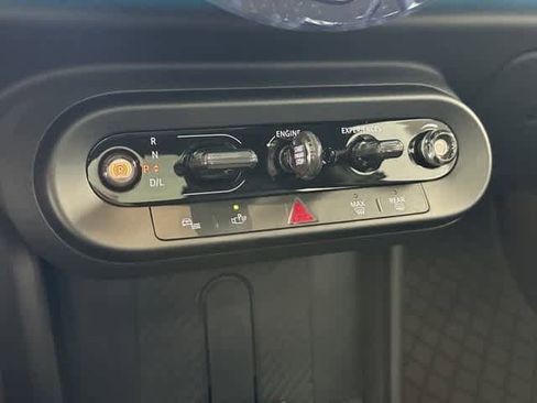 Certified 2025 MINI Cooper S image 22