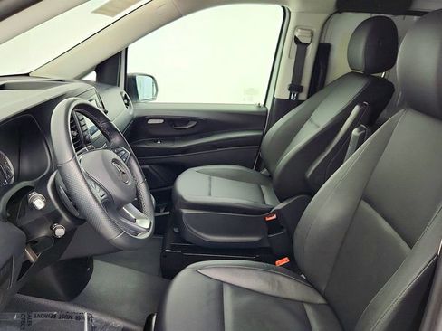 Used 2023 Mercedes-Benz Metris image 19
