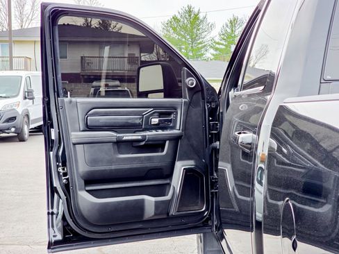 Used 2023 RAM 2500 Limited image 23