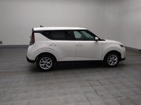 Used 2025 Kia Soul LX image 10