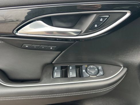 Used 2024 Buick Envision Preferred image 8