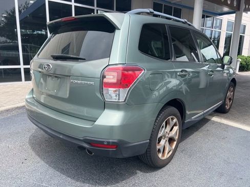 Used 2018 Subaru Forester 2.5i Touring AWD/4WD image 5