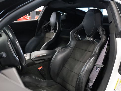 Used 2017 Chevrolet Corvette Z06 image 17