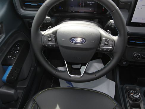 New 2026 Ford Maverick Lobo AWD/4WD image 15