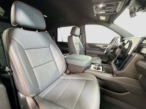 Used 2025 GMC Yukon AT4 w/ Premium Trailering Package AWD/4WD image 31