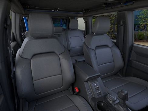 New 2025 Ford Bronco Badlands image 10